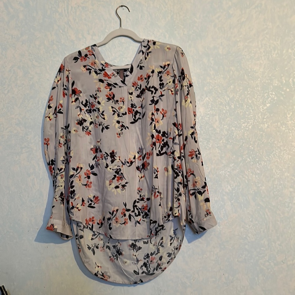 Brina & Em, medium floral blouse